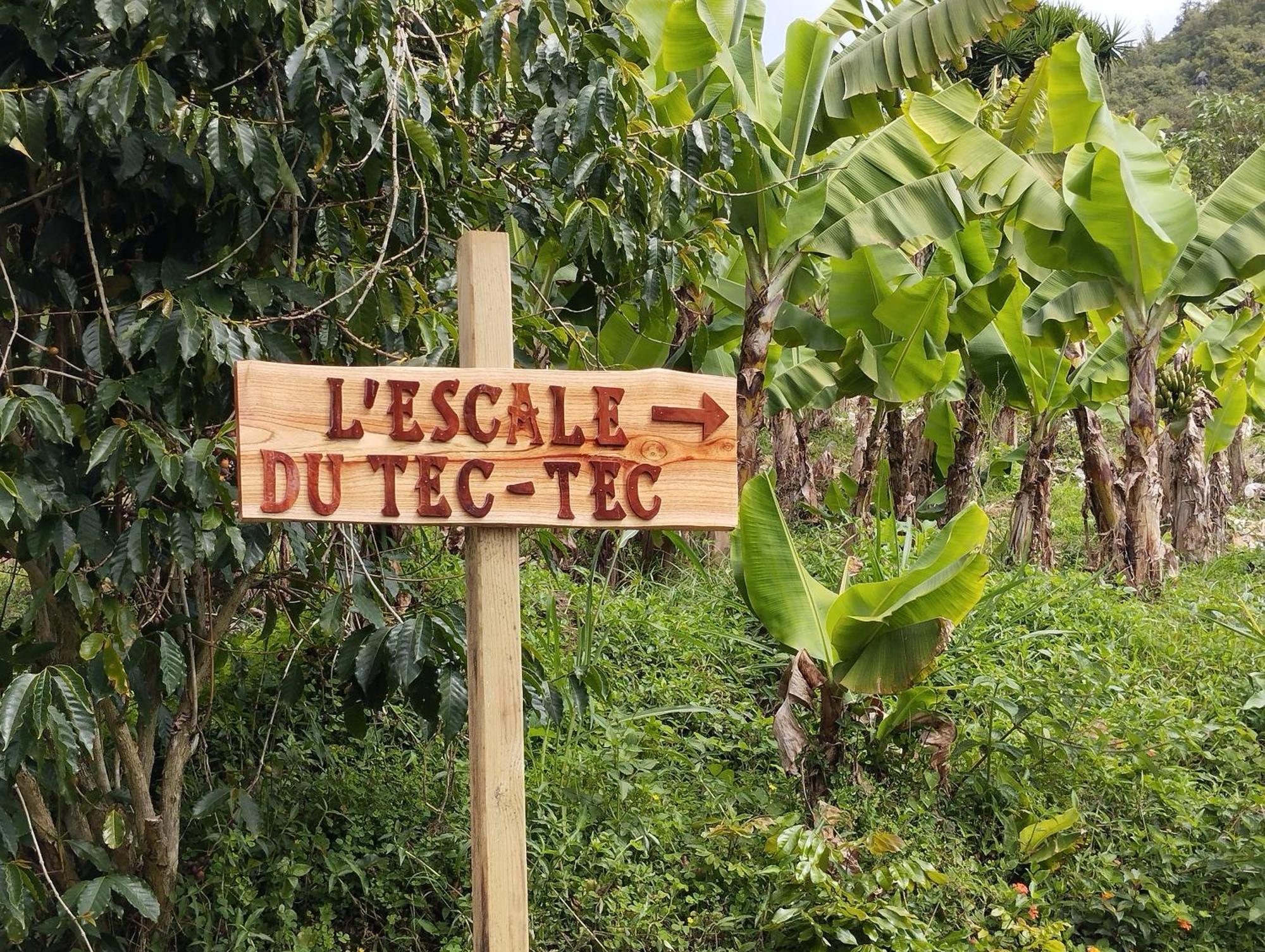 L'Escale Du Tec-Tec Villa Salazie Buitenkant foto